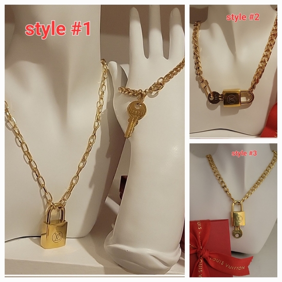 200 SERIES LOUIS VUITTON LOCK/KEY ON CHAIN - Picture 1 of 6